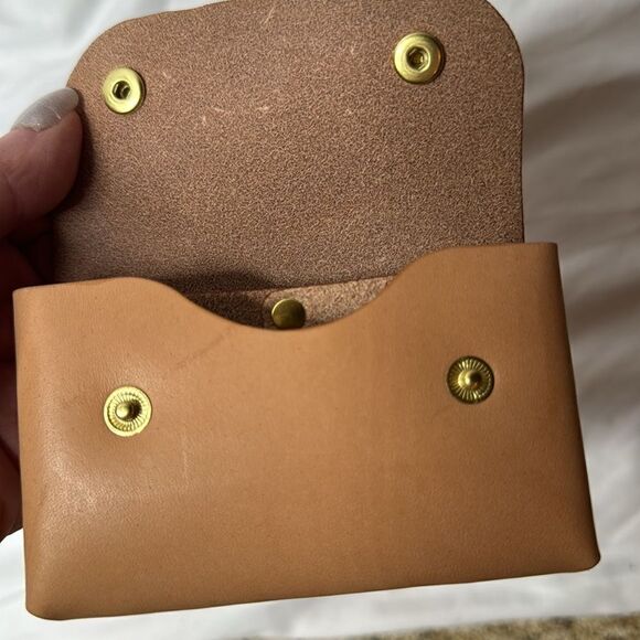 Passage One California Leather Change Purse. - Picture 7 of 7